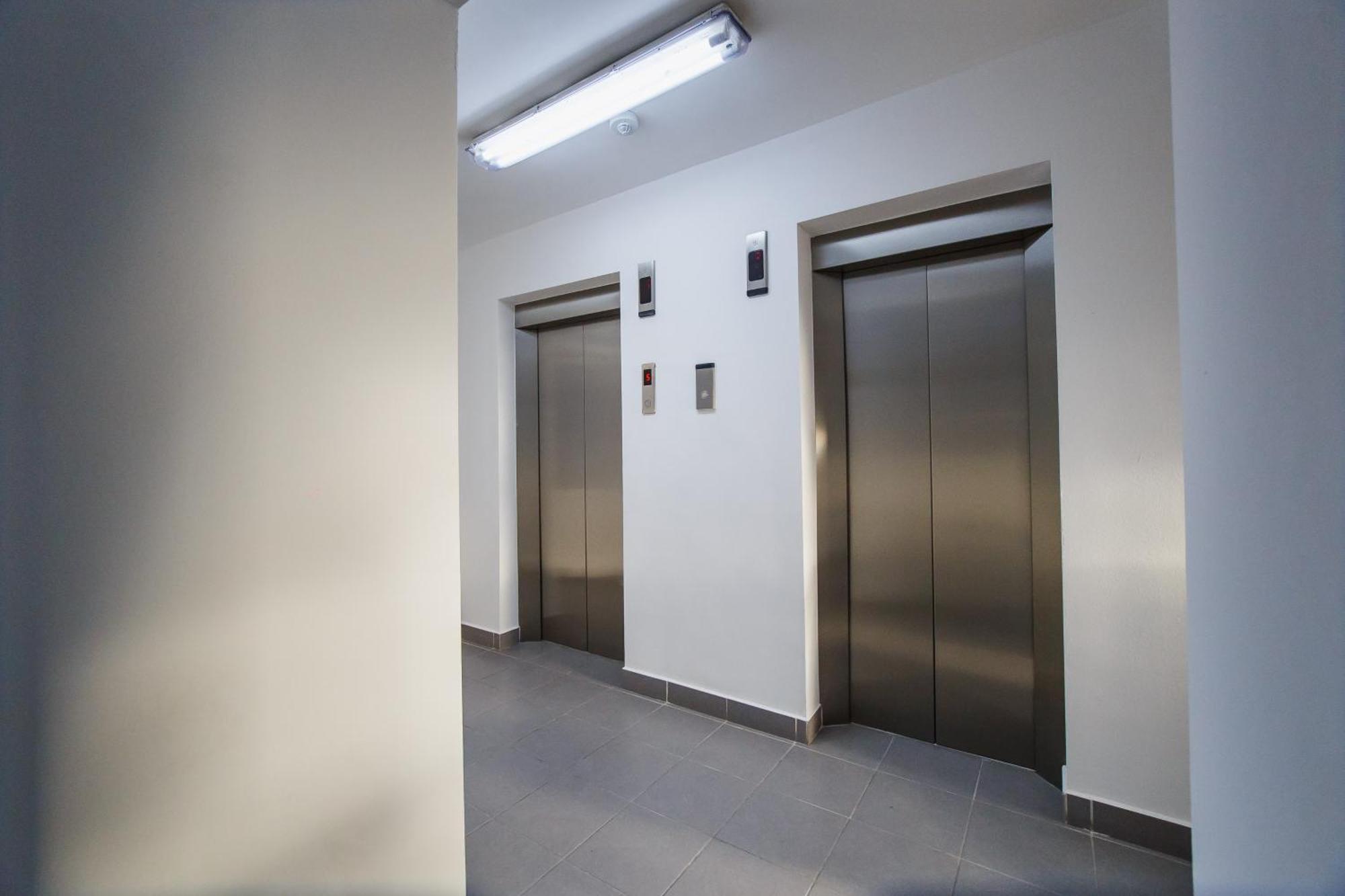 Lounge 8 Studios Oradea Zewnętrze zdjęcie